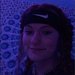 Meet your Posher, Kaitlin